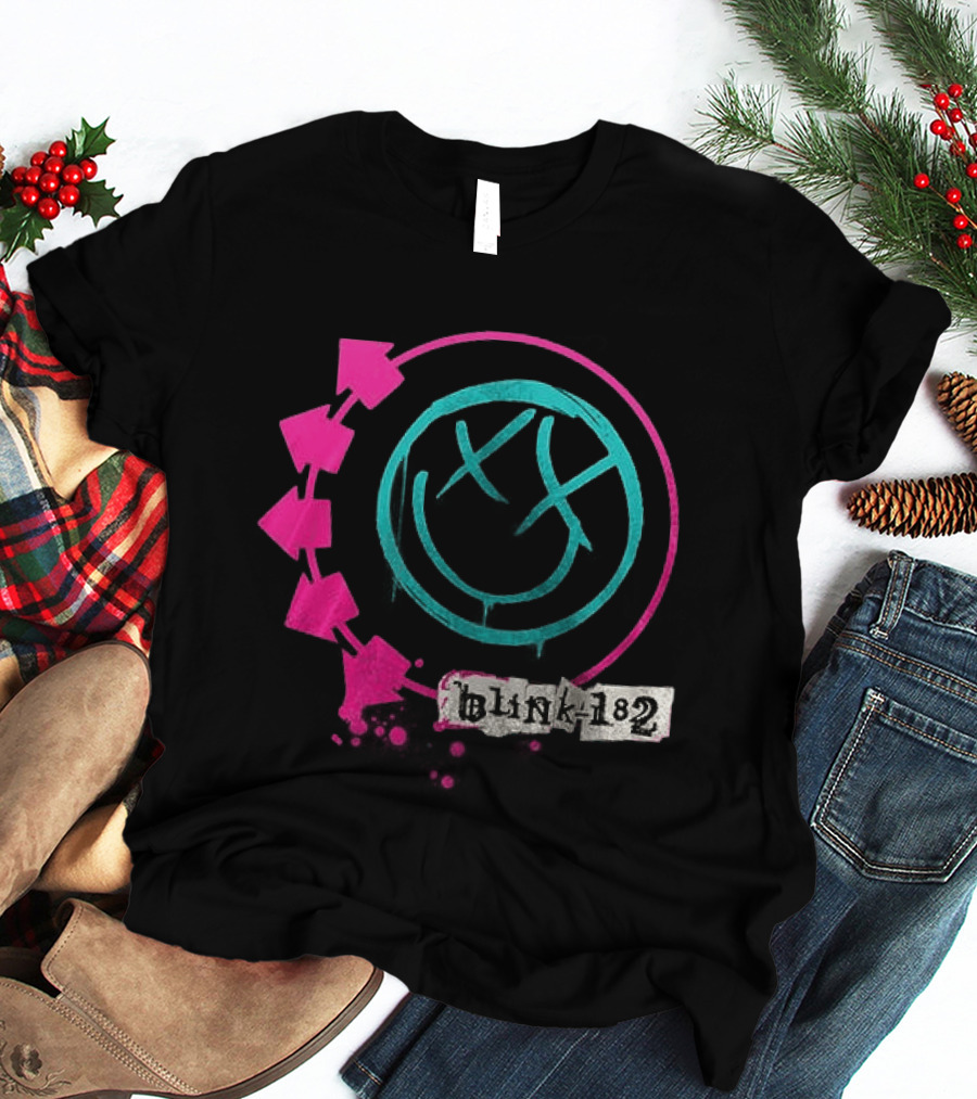 Blink 182 34th Anniversary Thank You For The Memories Band Signatures Iconic Smiley Logo Arrows T-Shirt