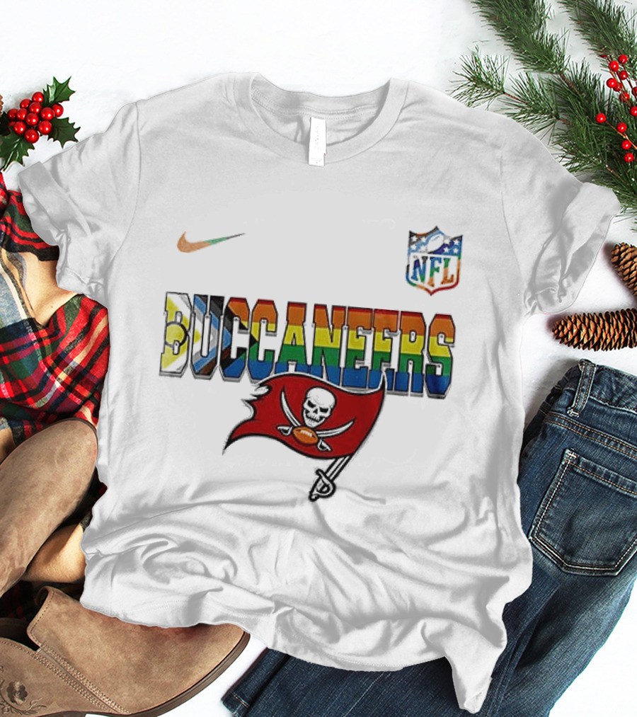 Tampa Bay Buccaneers Pride Peanuts Snoopy Collaboration Nike NFL T-Shirt