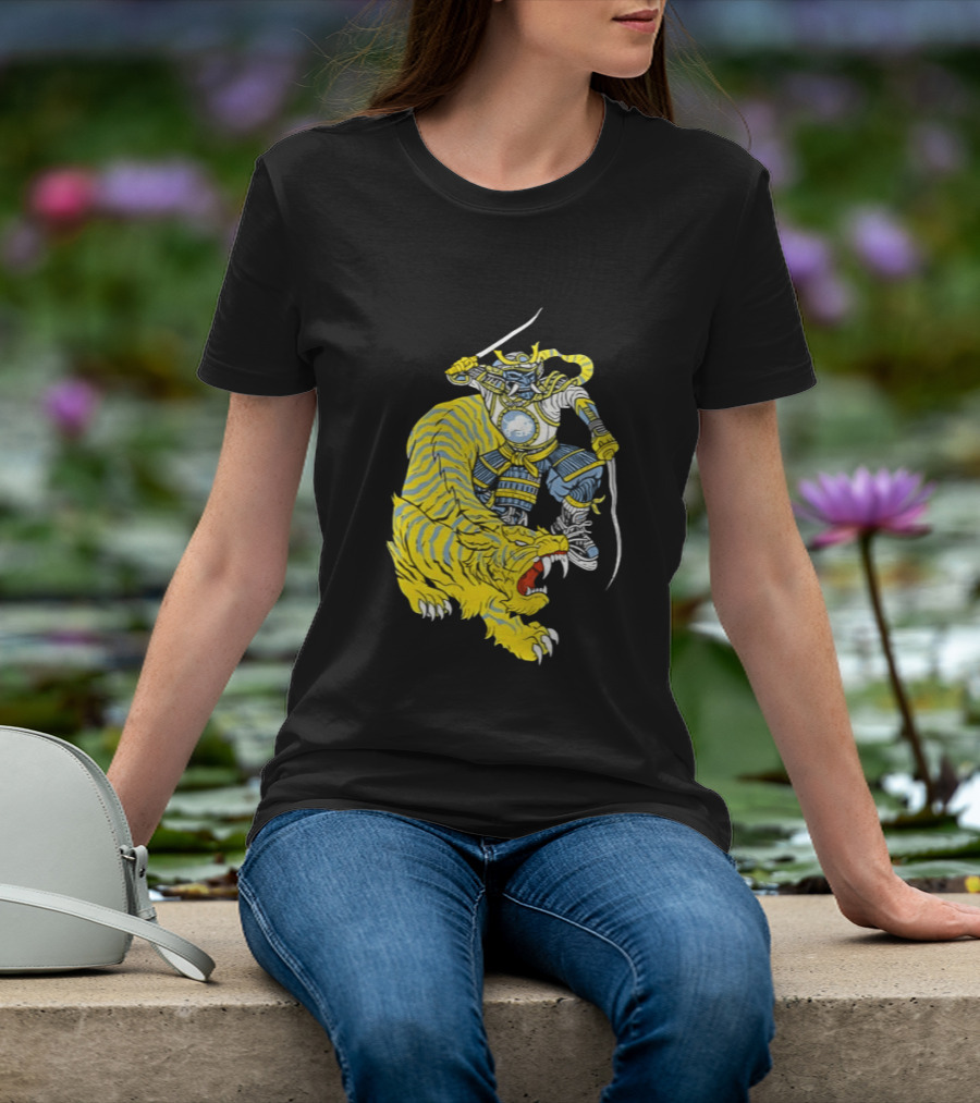 Buffalo Sabres Knight Battling Fierce Sabretooth Tiger T-Shirt