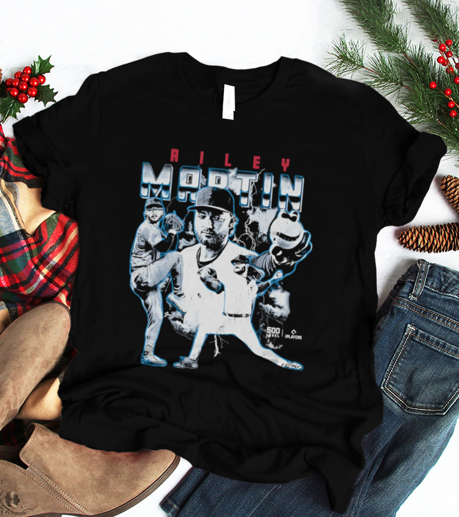 Riley Martin Chicago Cubs MLB Lightning Pitcher Action Scene T-Shirt