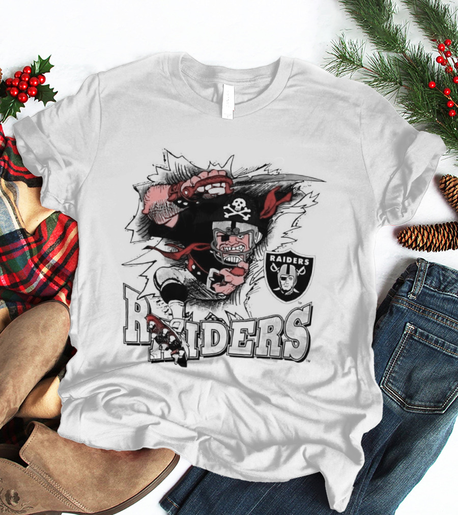 Las Vegas Raiders 1993 Football Skull Pirate Raider T-Shirt