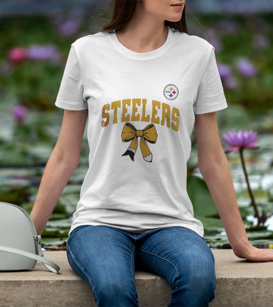 Pittsburgh Steelers Retired Teacher Love Bow T-Shirt