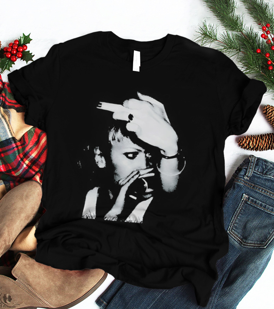 Gwen Stefani Middle Finger Classic Punk Rock Iconic Gesture T-Shirt