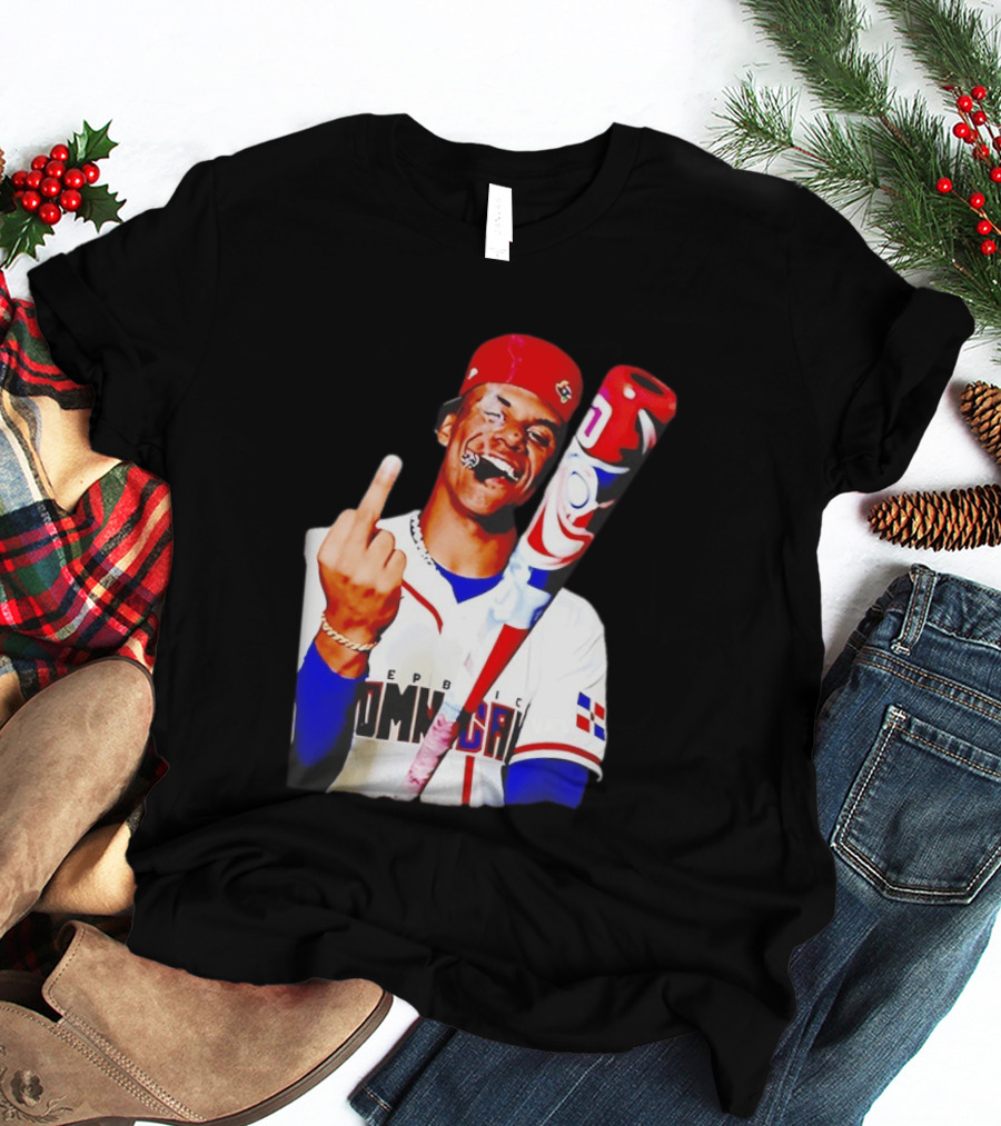 Juan Soto Dominican Republic Baseball Smoking Gesture Middle Finger T-Shirt