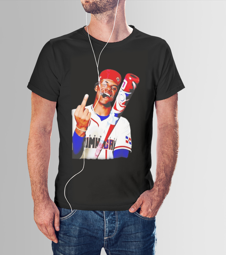 Juan Soto Dominican Republic Baseball Smoking Gesture Middle Finger T-Shirt