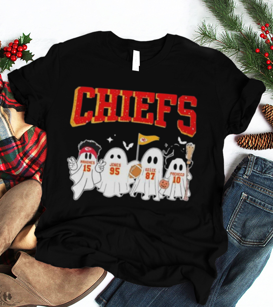 Kansas City Chiefs Halloween Mahomes Jones Kelce Pacheco Ghosts T-Shirt