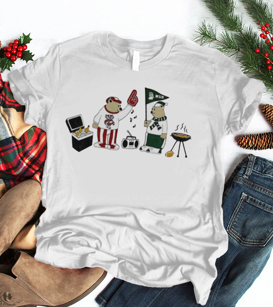 House Divided Bears Wisconsin Badgers MSU Spartans Rivalry Football Tailgate Party T-Shirt