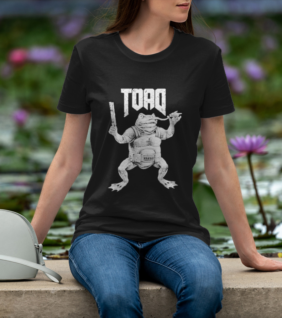 Toad Frog Warrior With Gun And Sword T-Shirt