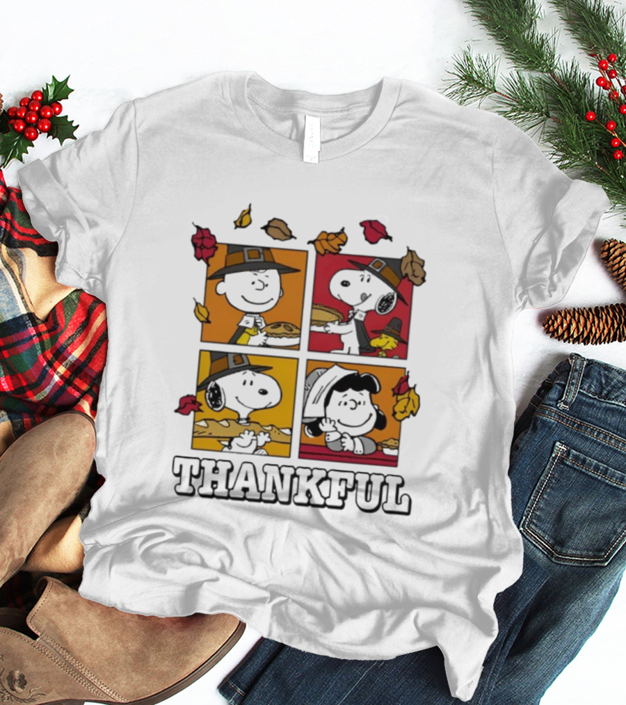 Snoopy Pilgrim Thanksgiving Thankful Leaves And Pie T-Shirt