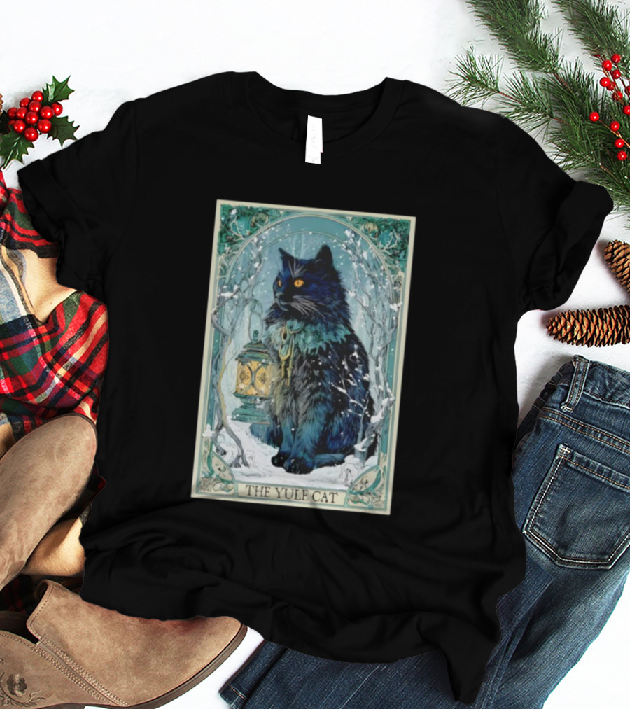 Creepmas Vintage The Yule Cat Tarot Card Lantern Snowy Dark Christmas T-Shirt