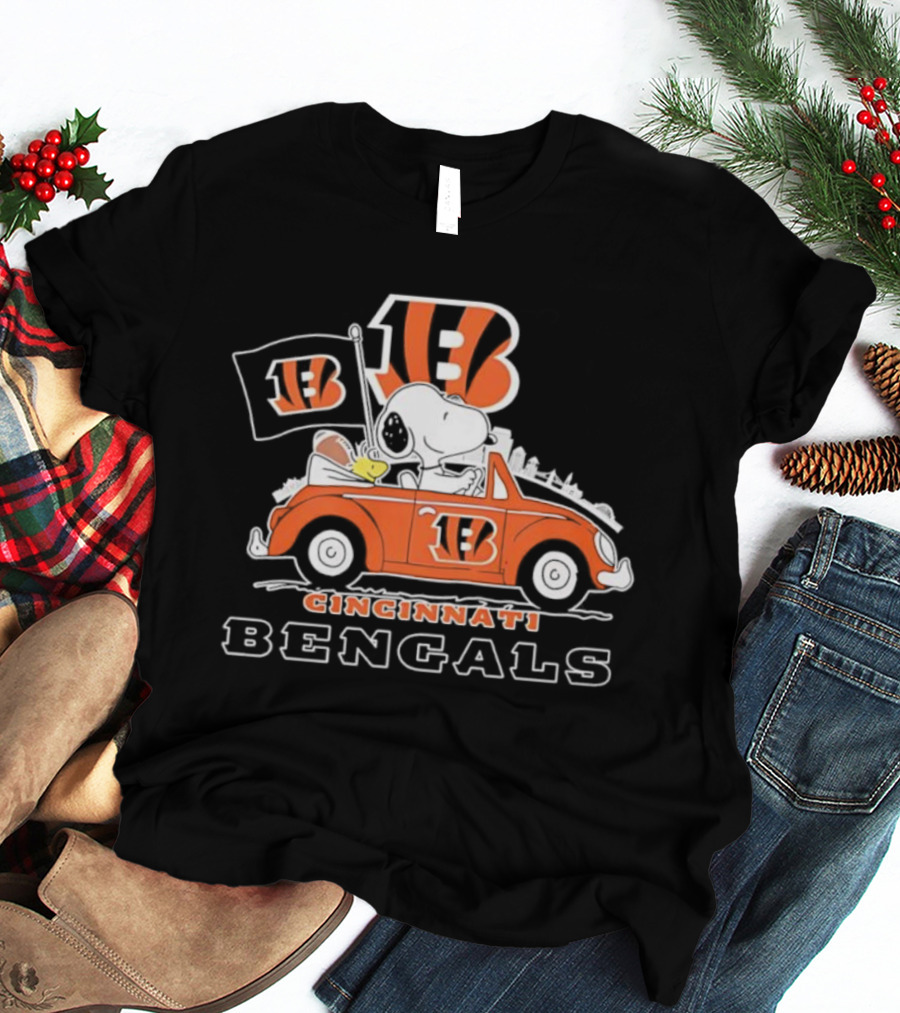 Peanuts Cincinnati Bengals Snoopy Driving Car Welcome To The Pound T-Shirt