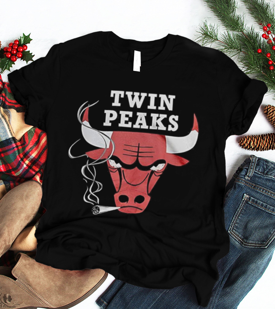 Chicago Bulls Twin Peaks Smoking Bull T-Shirt