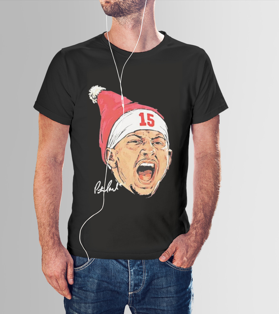 Patrick Mahomes Santa Hat Kansas City Chiefs Merry Christmas Signature 15 T-Shirt