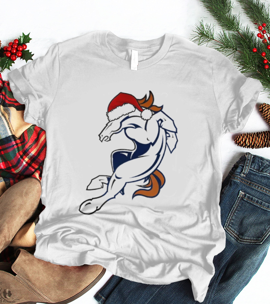 Denver Broncos Christmas Santa Hat Football Fan Design T-Shirt