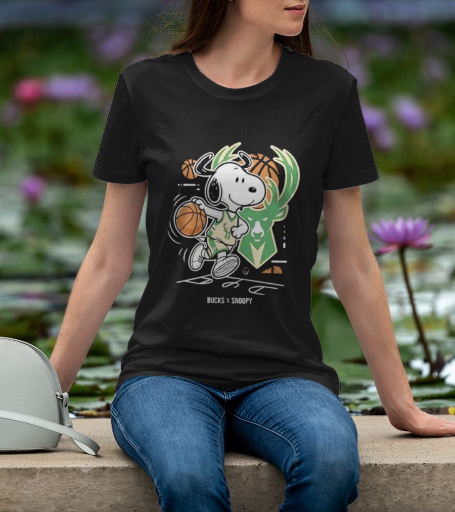Milwaukee Bucks Snoopy Peanuts NBA Basketball Graphic T-Shirt