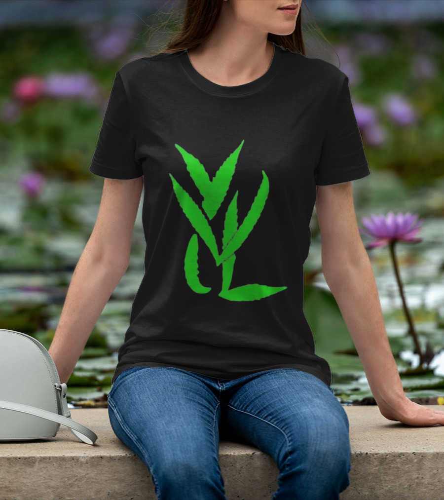 Trimset Green Leaf Symbol On Black T-Shirt