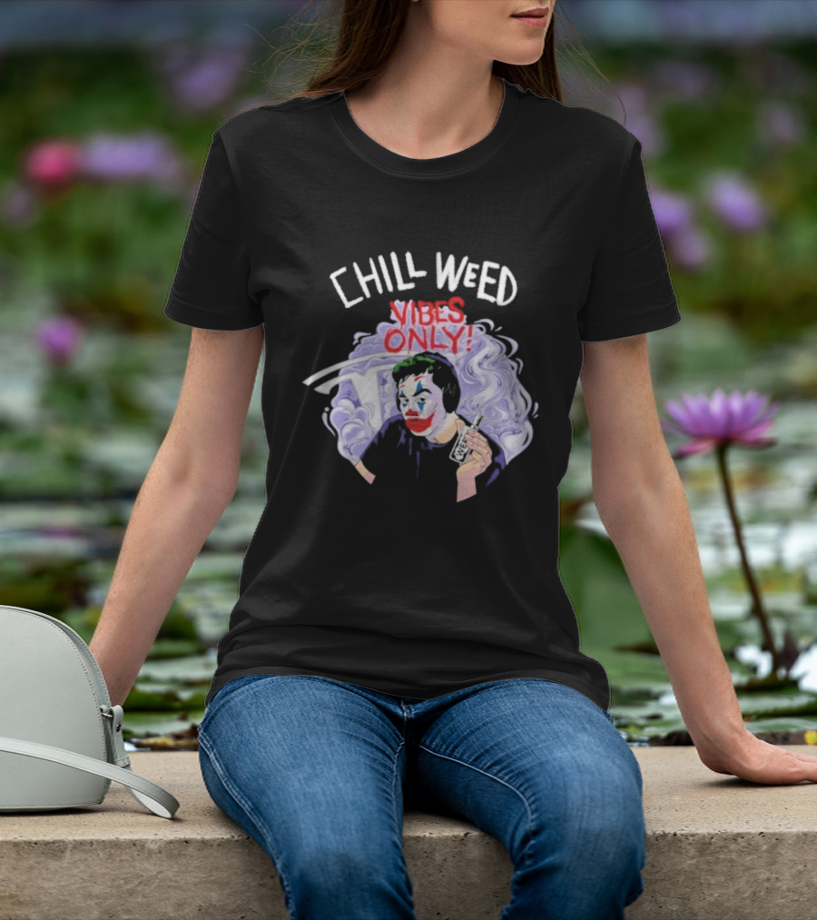 Chill Weed Vibes Only Joker Holding Tesla Symbol Smoke Art T-Shirt