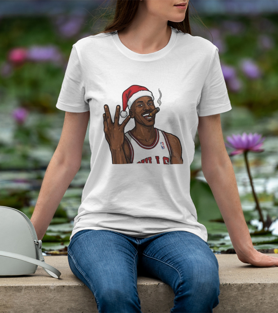 Michael Jordan Chicago Bulls Christmas Smoking Cigar Santa Hat T-Shirt