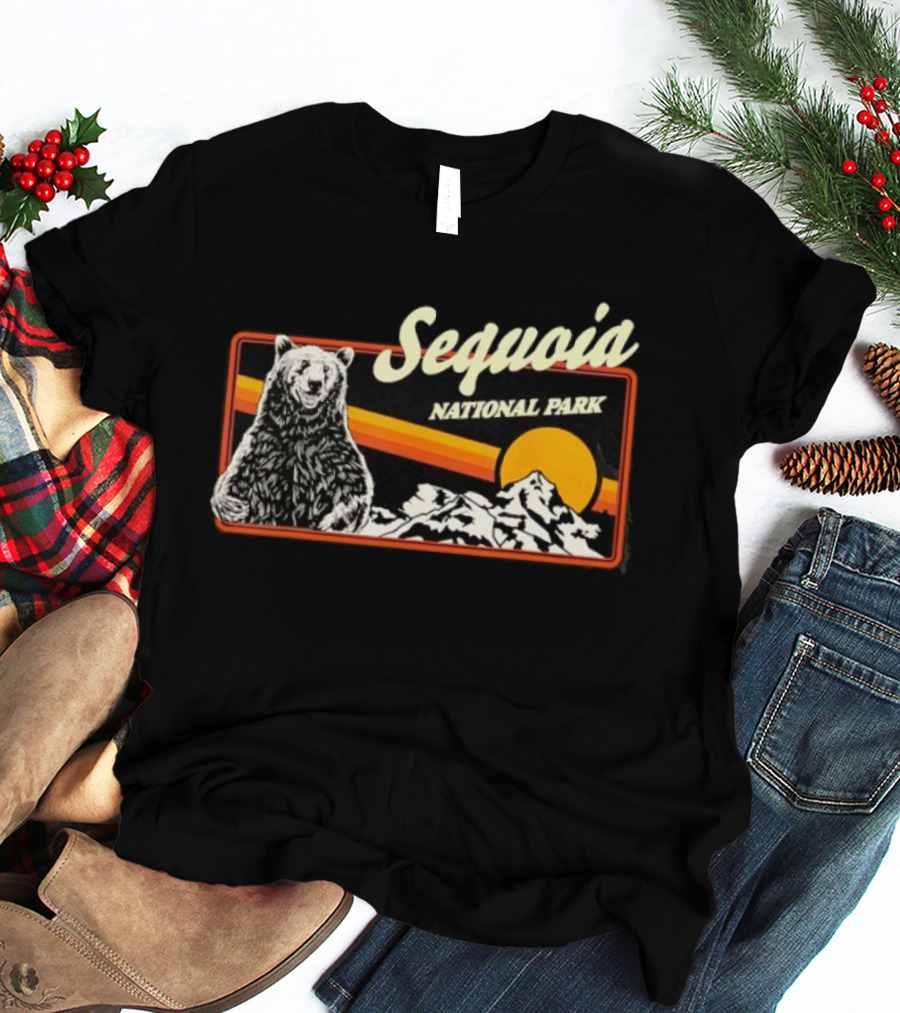 Sequoia National Park Bear Sunset Vintage Mountain T-Shirt