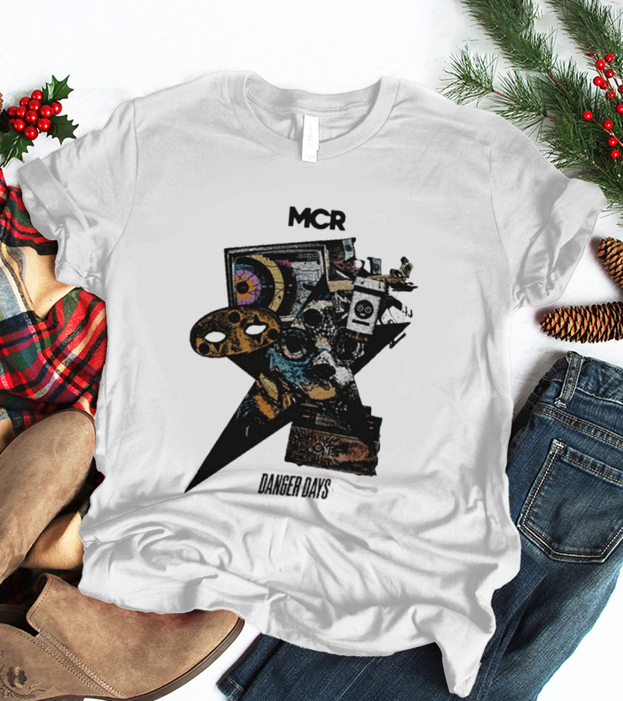 MCR Danger Days Collage Target Robot Gaming Controller T-Shirt