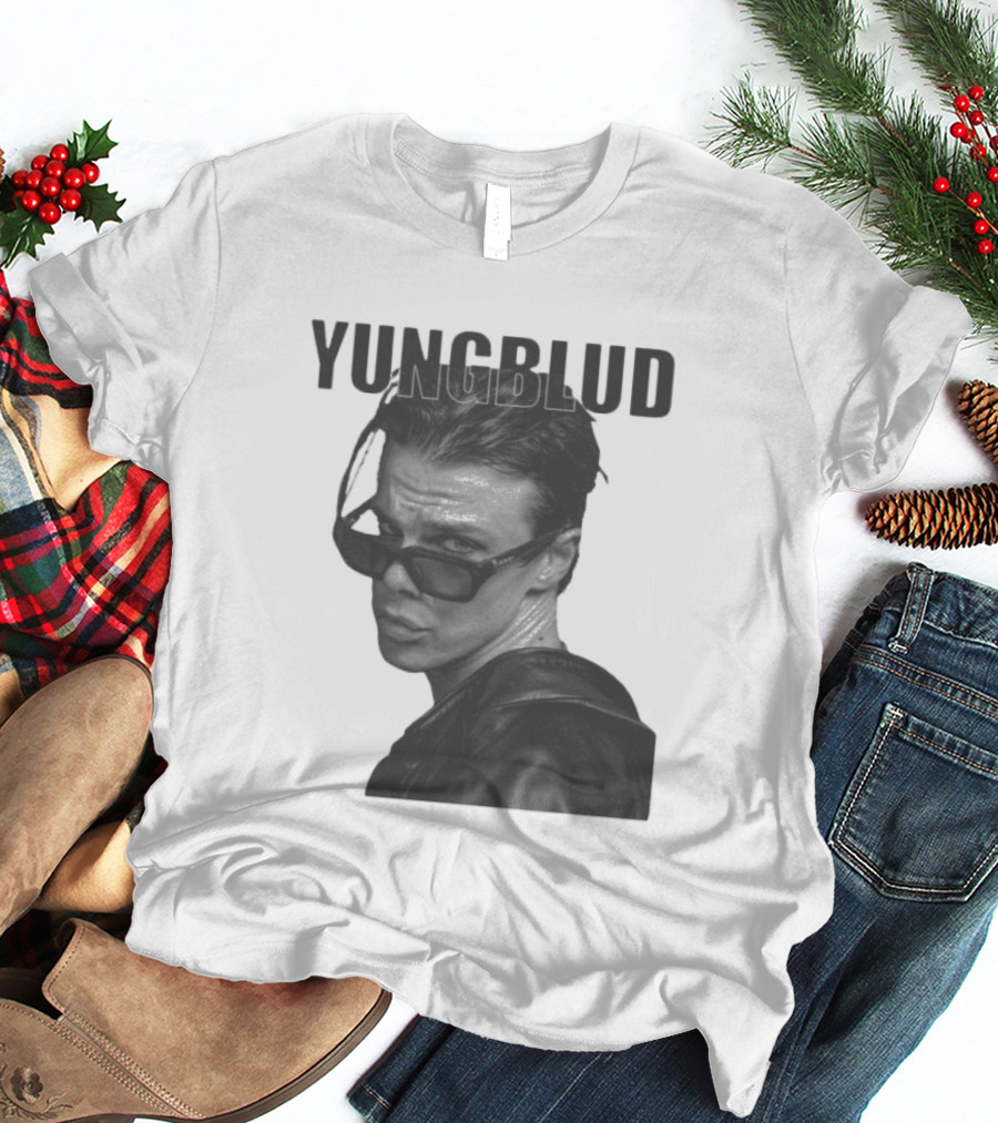 YUNGBLUD Sunglasses Cool Pose T-Shirt