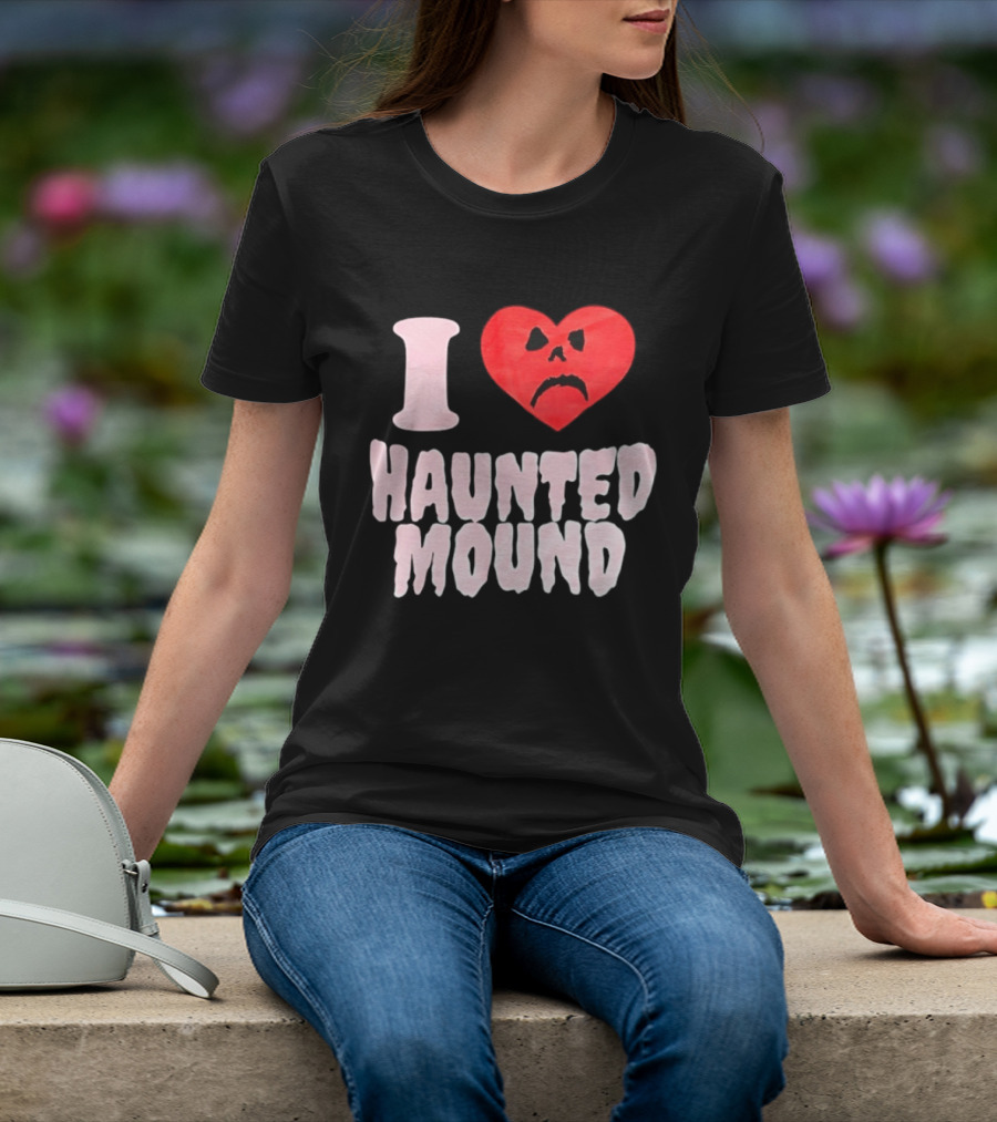 I Love Haunted Mound Heart Face T-Shirt