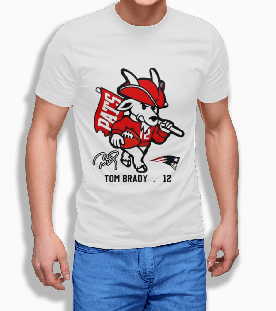 Pats Tom Brady 12 Football Mascot With Signature And New England Patriots Flag T-Shirt