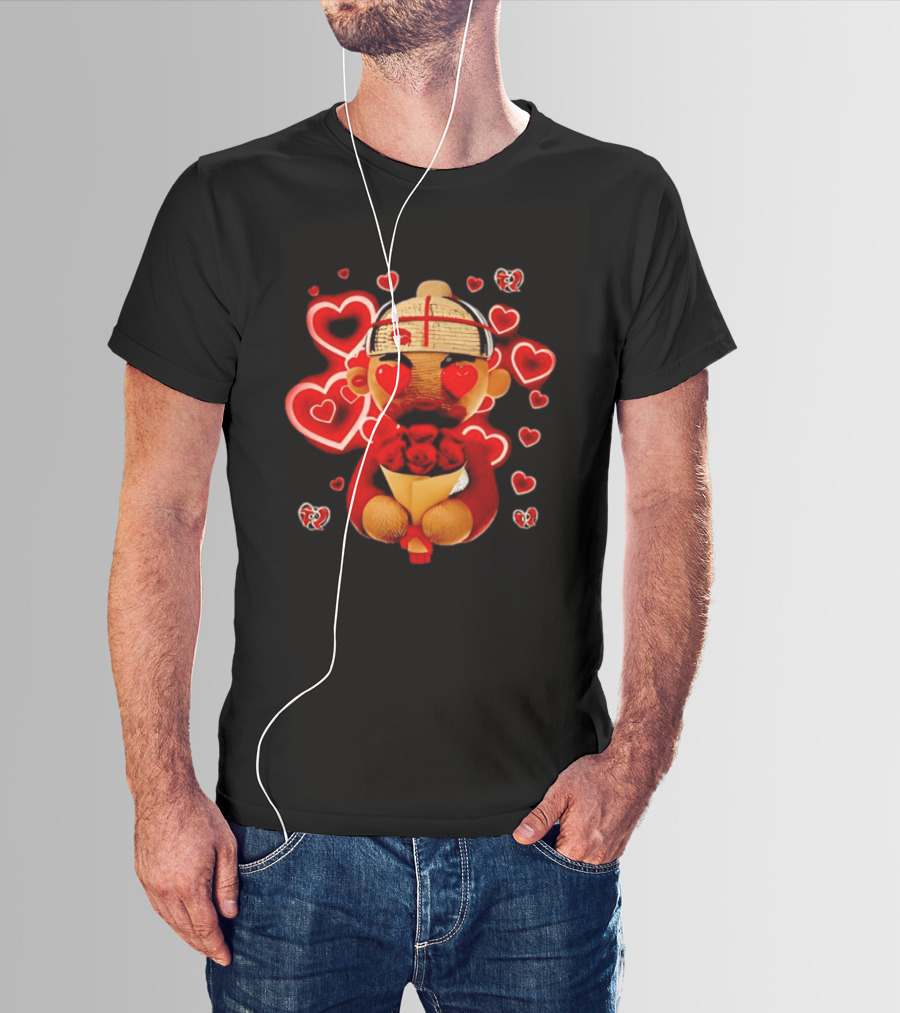Fuerza Regida Chuyin Amor Corazón Rojo Muñeco Flores Y Corazones T-Shirt