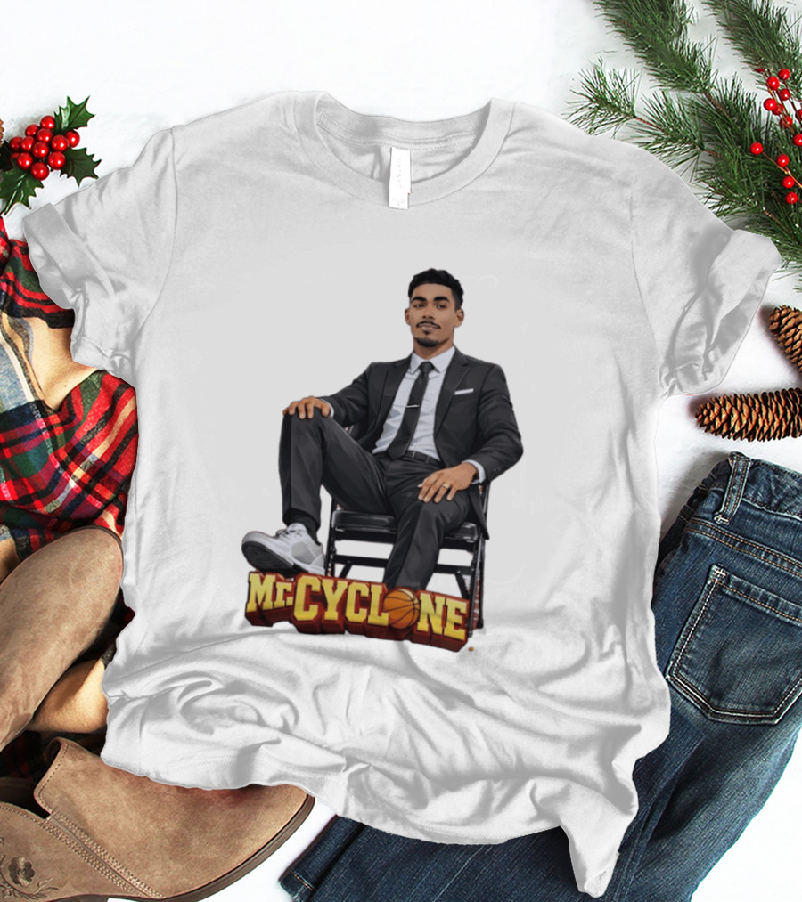Mr Cyclone Tamin Lipsey In Suit On Chair Iowa State Cyclones T-Shirt