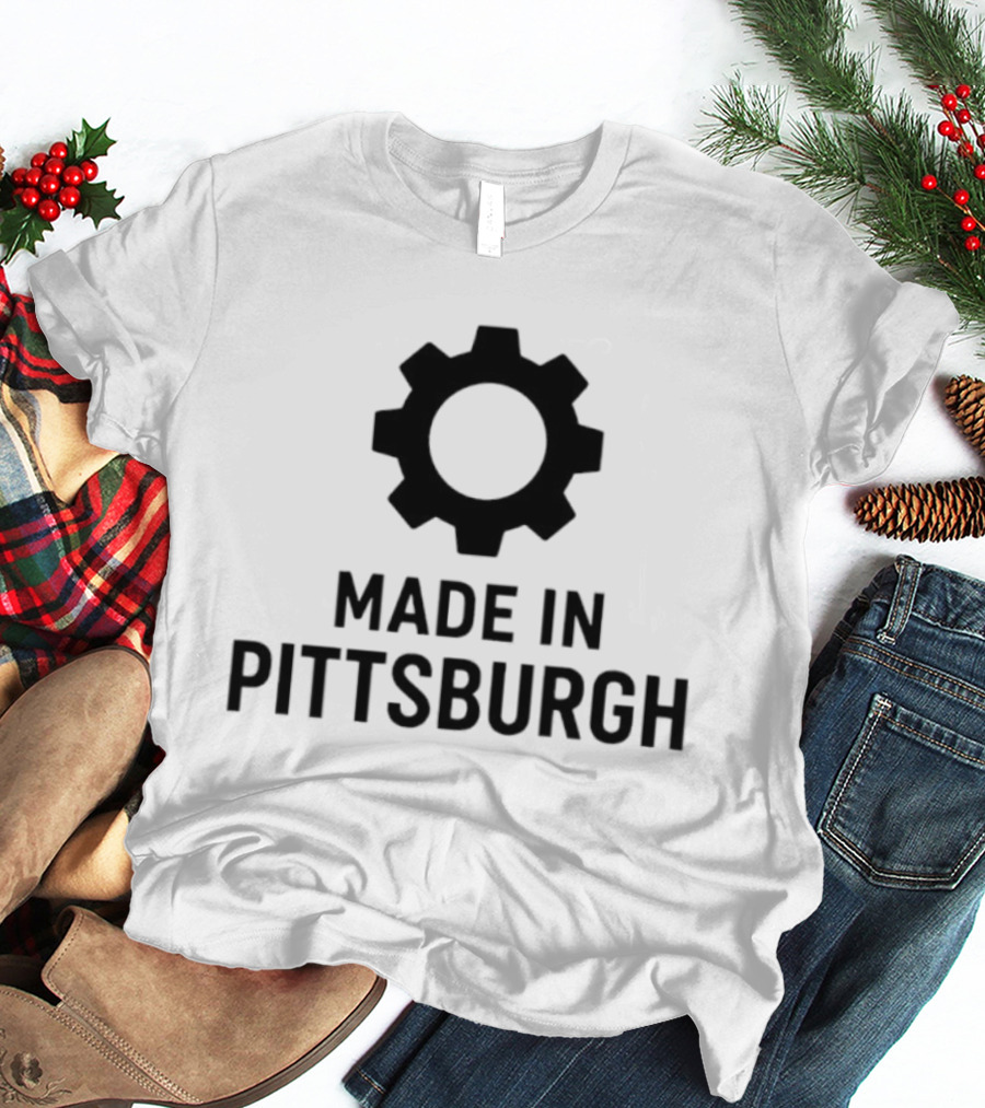 Made In Pittsburgh Gear Symbol ка T-Shirt