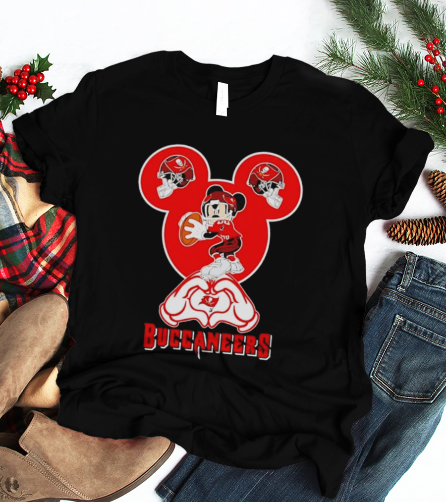 Tampa Bay Buccaneers Mickey Mouse Football Love Heart T-Shirt