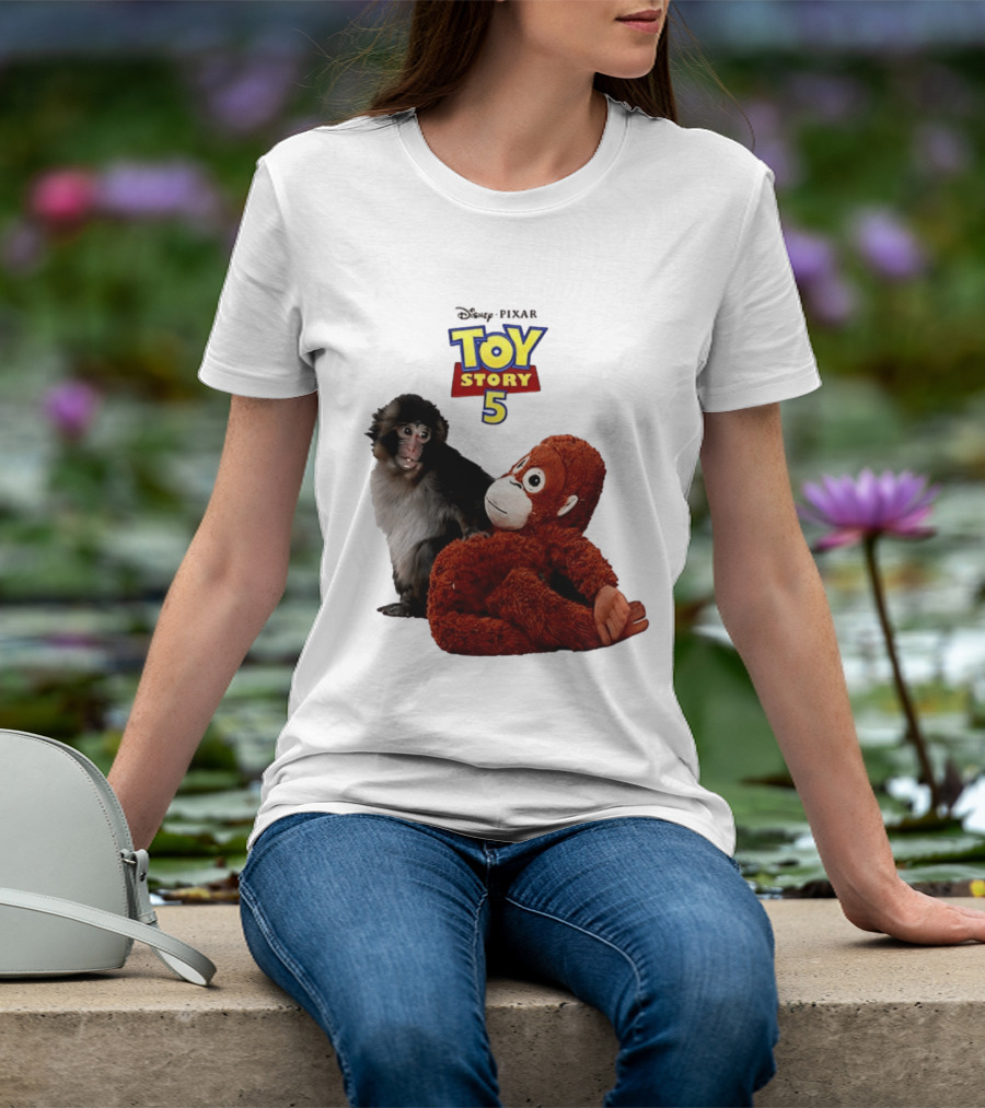 Disney Pixar Toy Story 5 Macaco Punch Stuffed Monkey T-Shirt