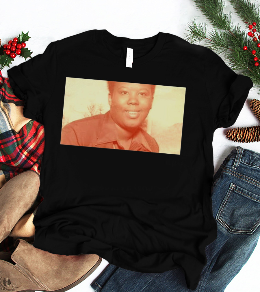 King Harris Mom Picture T-Shirt