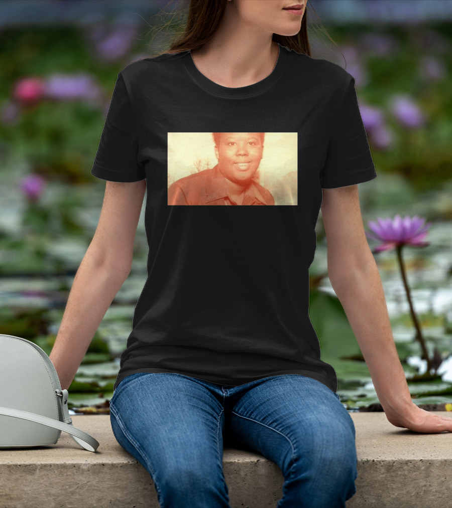 King Harris Mom Picture T-Shirt