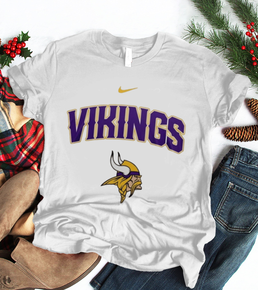 Snoopy Charlie Brown Vikings Armor Of God Let's Go Vikings Nike Minnesota Vikings T-Shirt