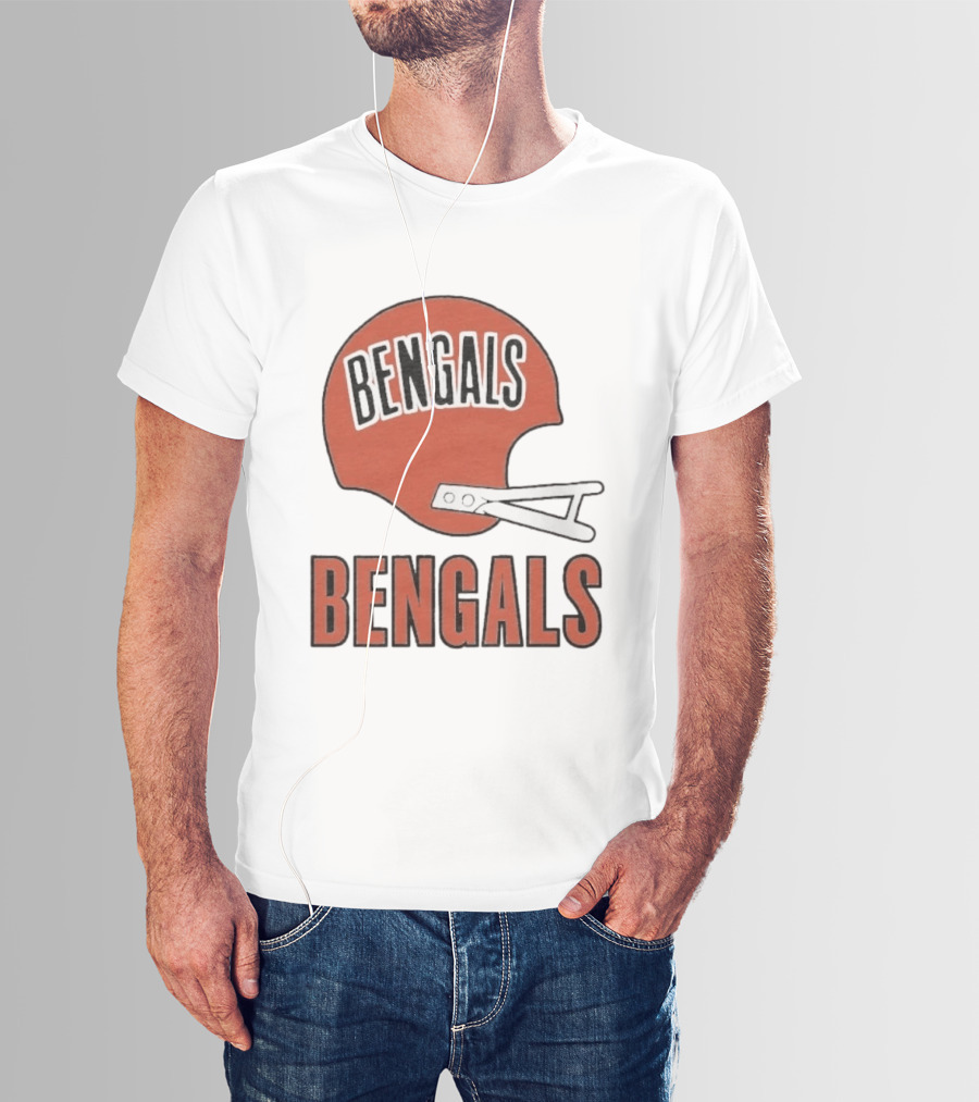 Bengals Big Helmet Cincinnati Football Team Retro Fan Gear T-Shirt