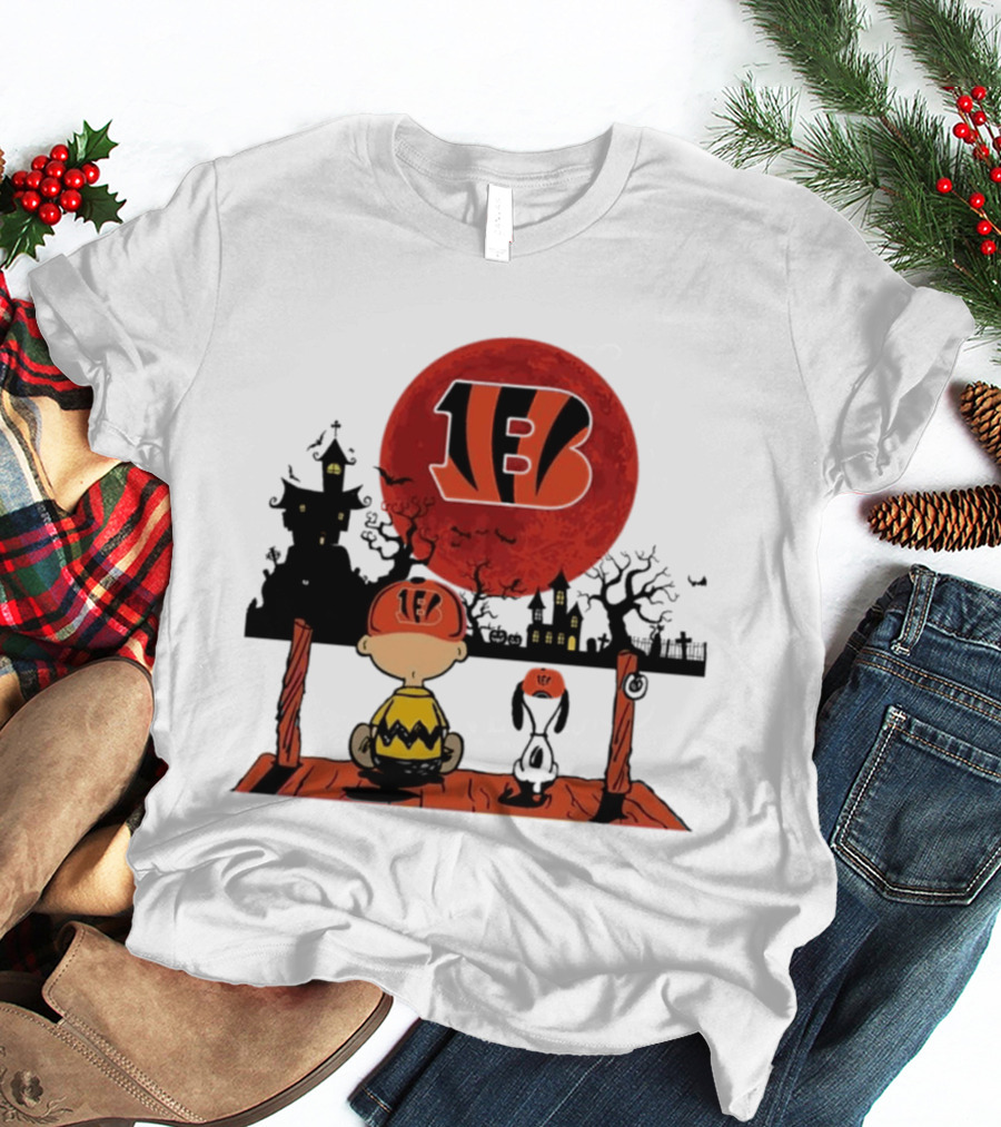 Charlie Brown Snoopy Cincinnati Bengals Halloween 2024 T-Shirt