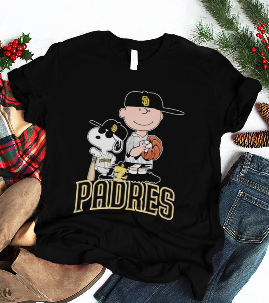 Padres Snoopy Charlie Brown Woodstock Baseball Peanuts T-Shirt