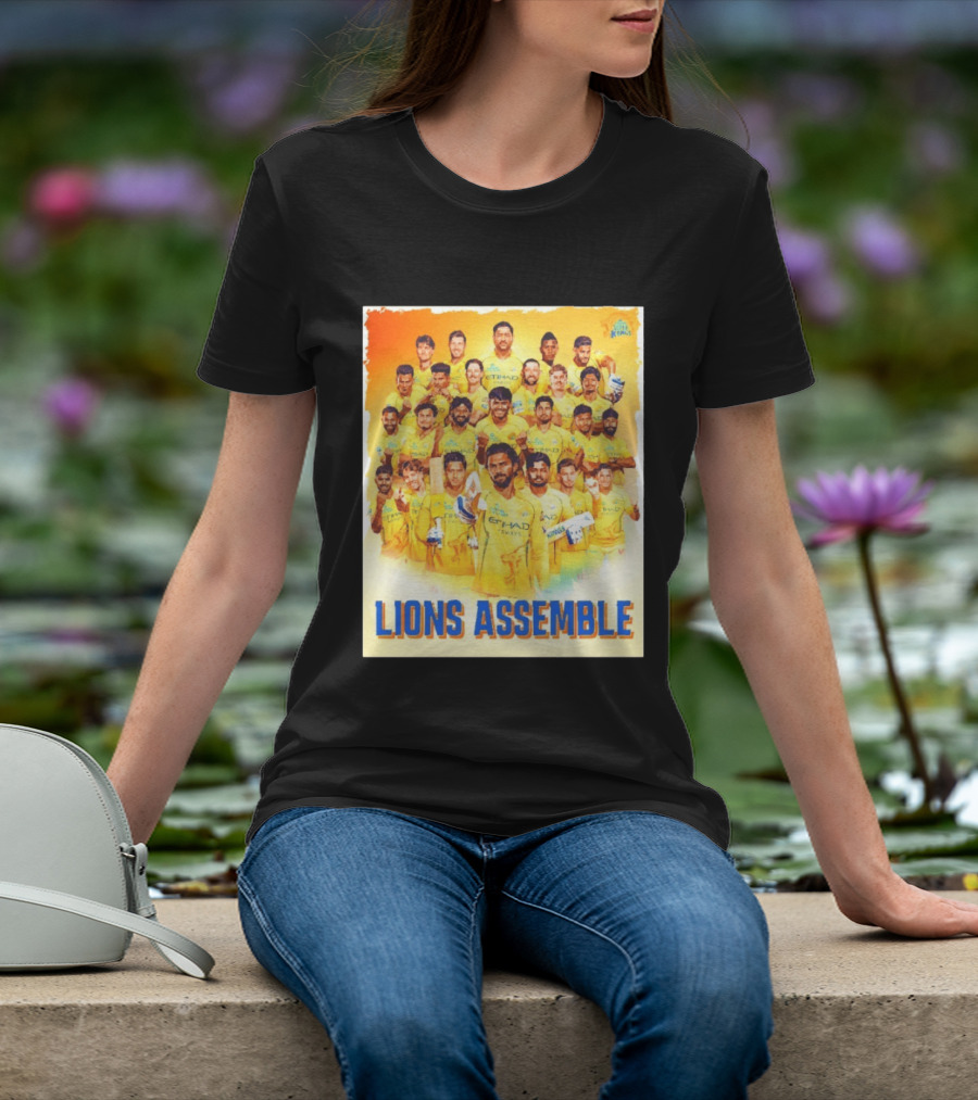 Raring To Roar Lions Assemble Chennai Super Kings Team Celebration T-Shirt
