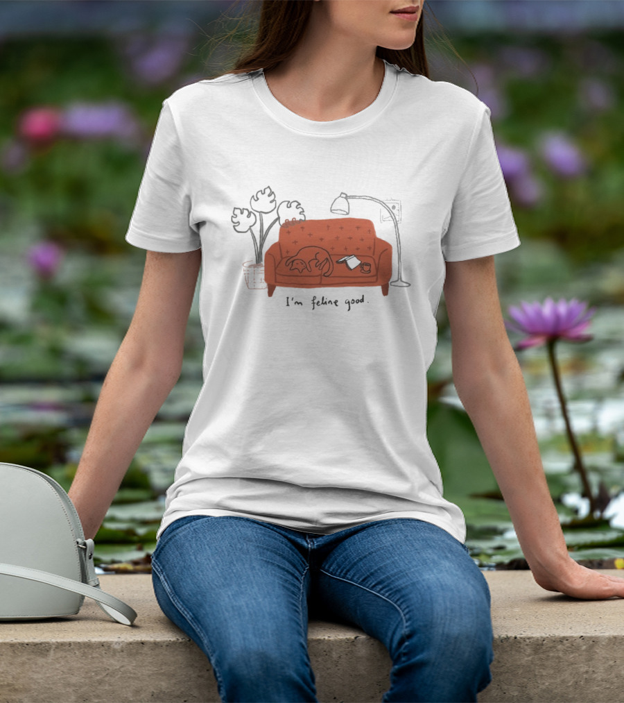 Wituka I'm Feline Good Cat On Couch With Coffee Cup And Lamp T-Shirt