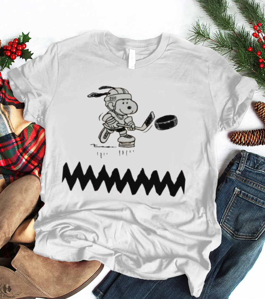 Pittsburgh Penguins Snoopy Merry Peanuts 2026 Hockey Fan Collectible T-Shirt