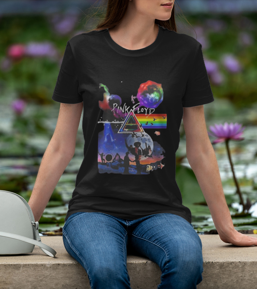 Pink Floyd Psychedelic Birds Colorful Rainbow Triangular Prism T-Shirt