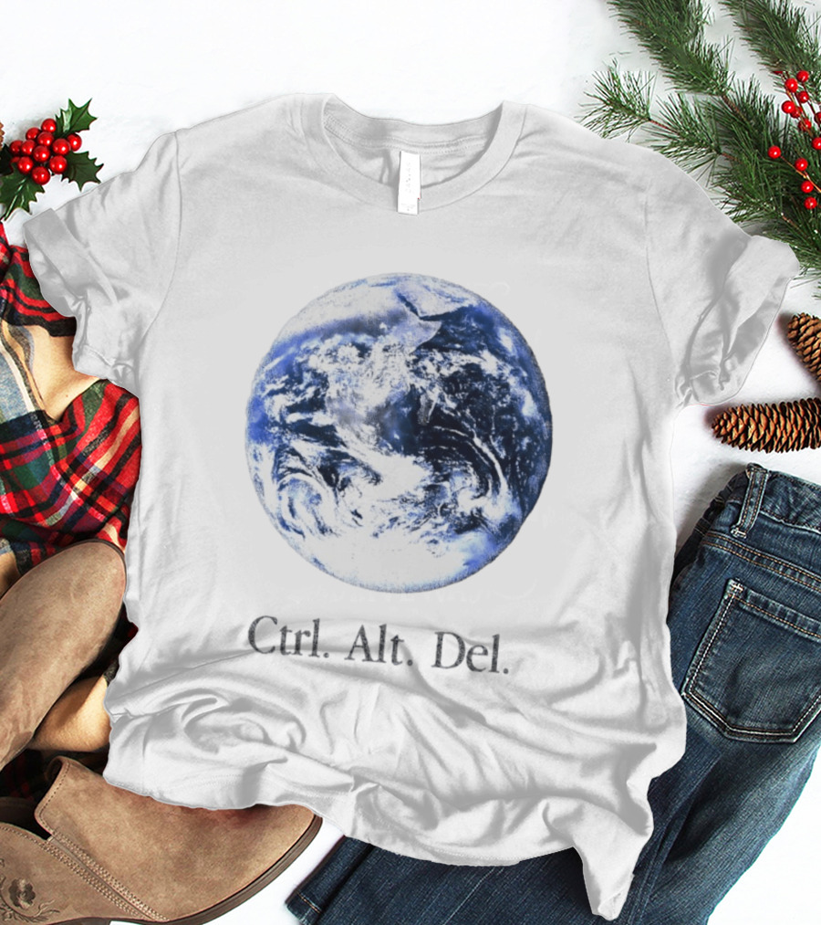 Earth Ctrl Alt Del Retro Computing Humor T-Shirt
