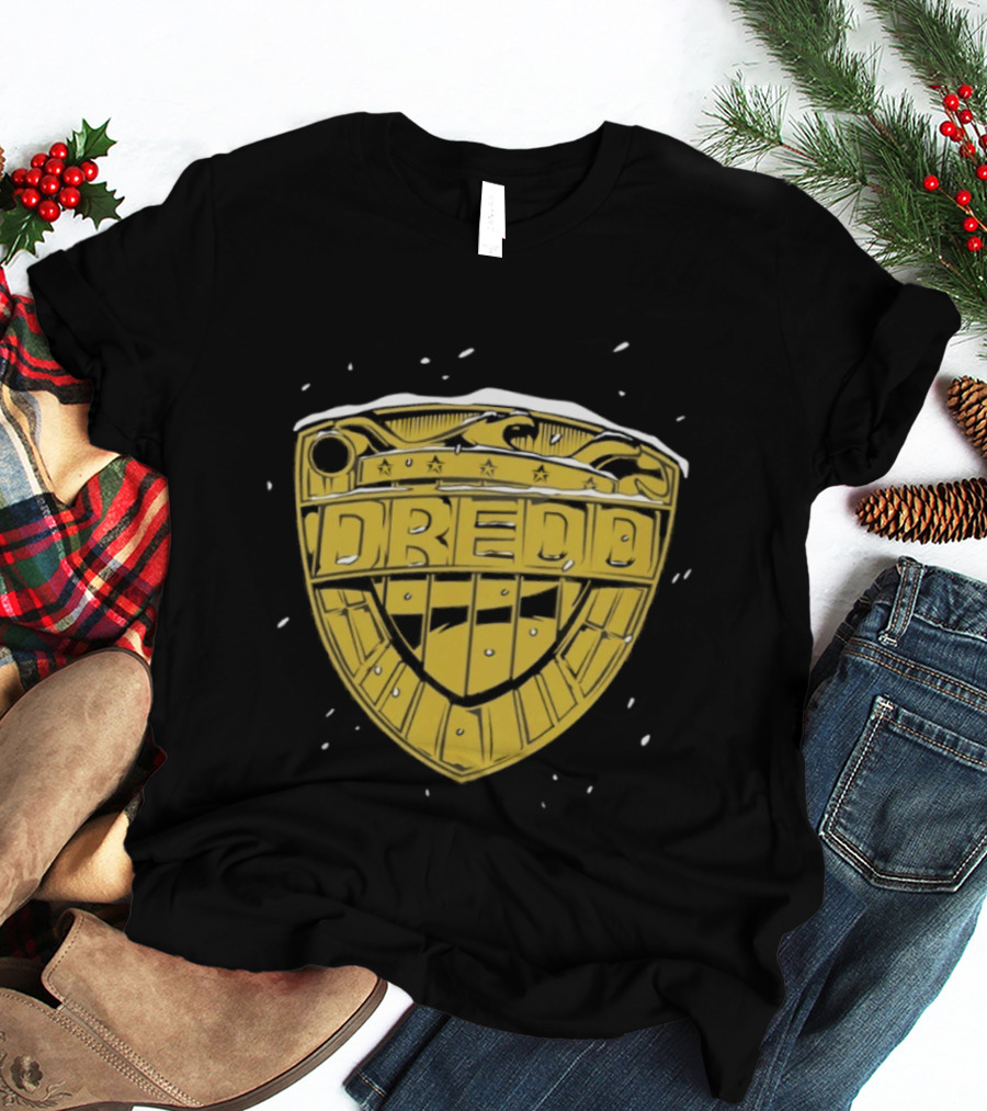 Judge Dredd Badge Winter Holiday Snowflakes T-Shirt