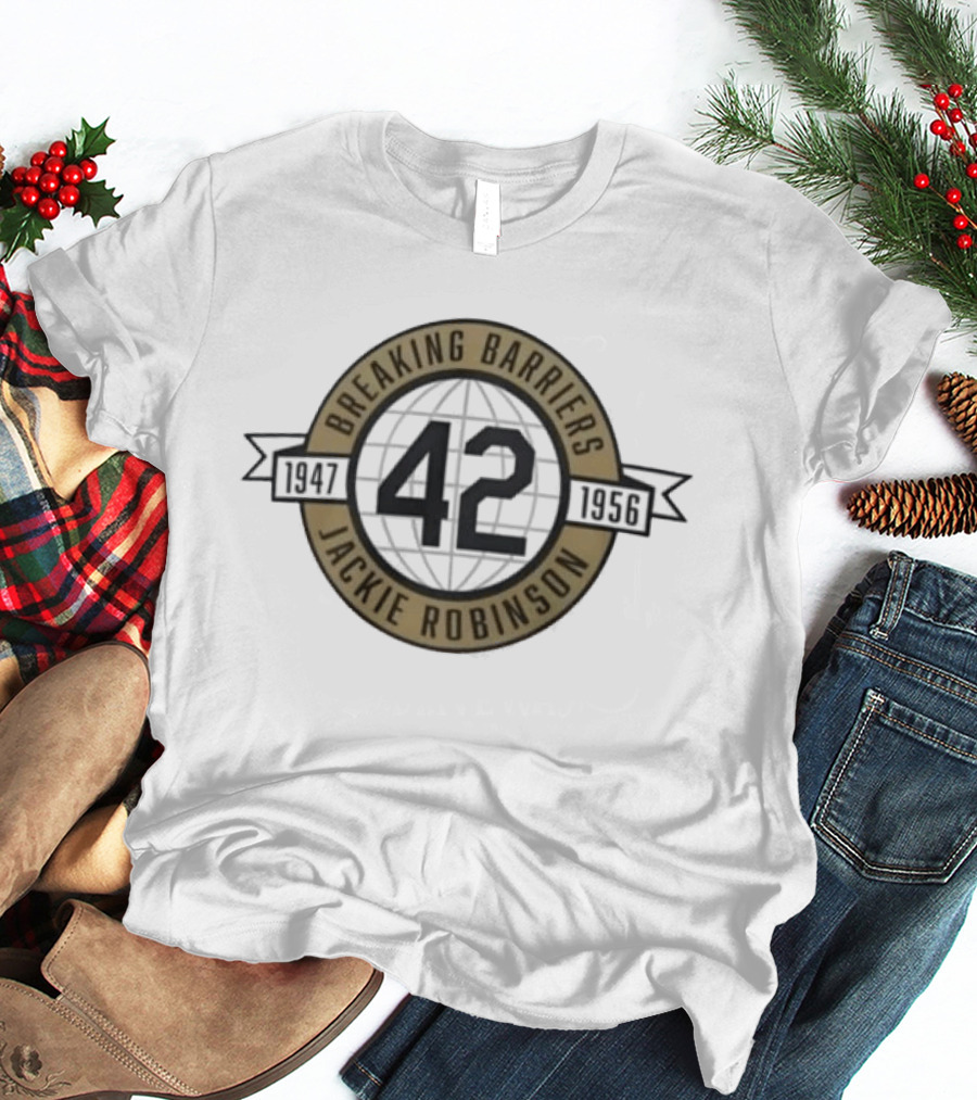 Jackie Robinson Breaking Barriers No 42 1947 1956 T-Shirt