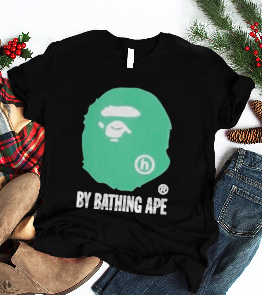 Bape A Bathing Ape Green Big Ape Head Hologram By Bathing Ape And Bapesta Trucker Hat Set 2026 T-Shirt