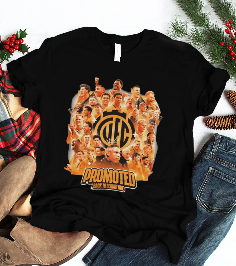 Cambridge United FC Promoted Back To League One 2026 Team Celebration Montage T-Shirt