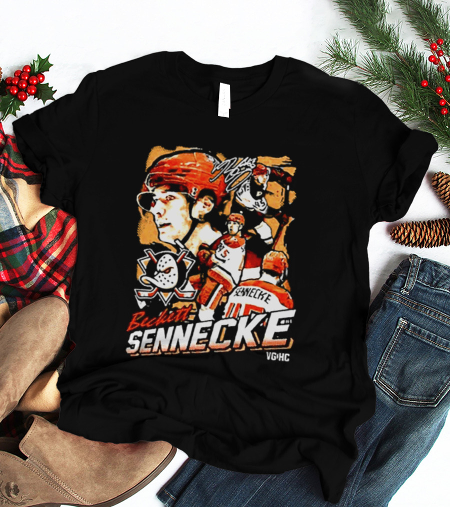 Beckett Sennecke Oregon Ducks Hockey Collage T-Shirt