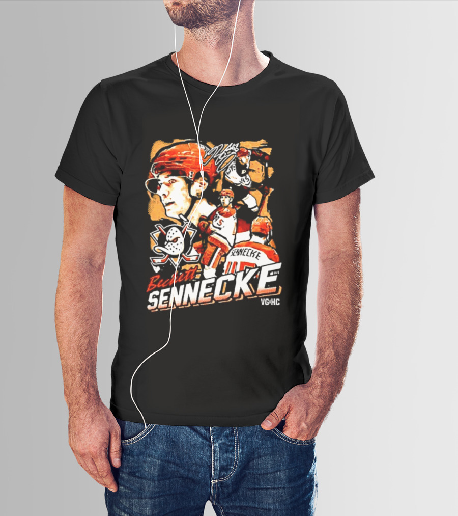 Beckett Sennecke Oregon Ducks Hockey Collage T-Shirt