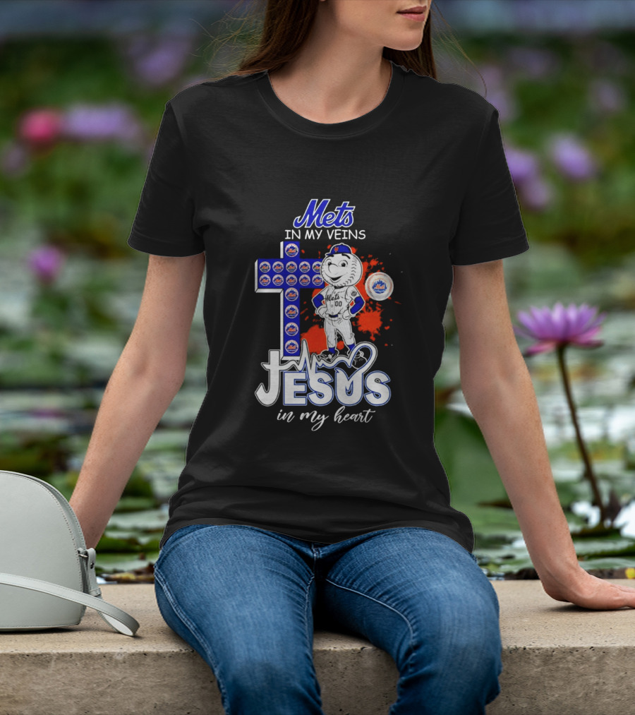 Mets In My Veins Jesus In My Heart Cross And Baseball T-Shirt